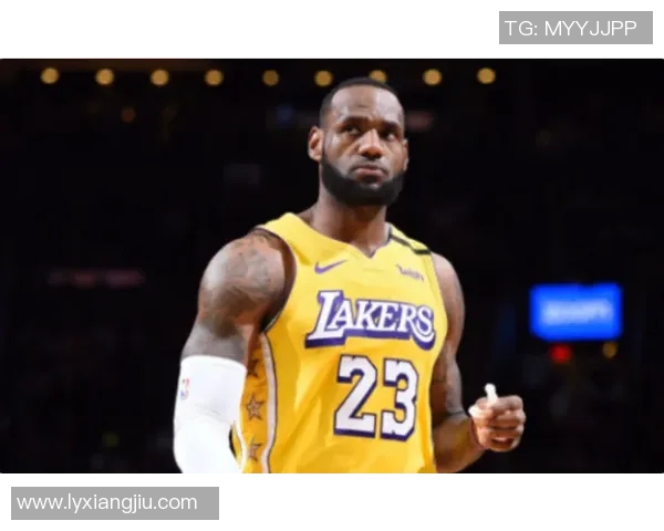 湖人单节27-14领先,82-83暂时落后